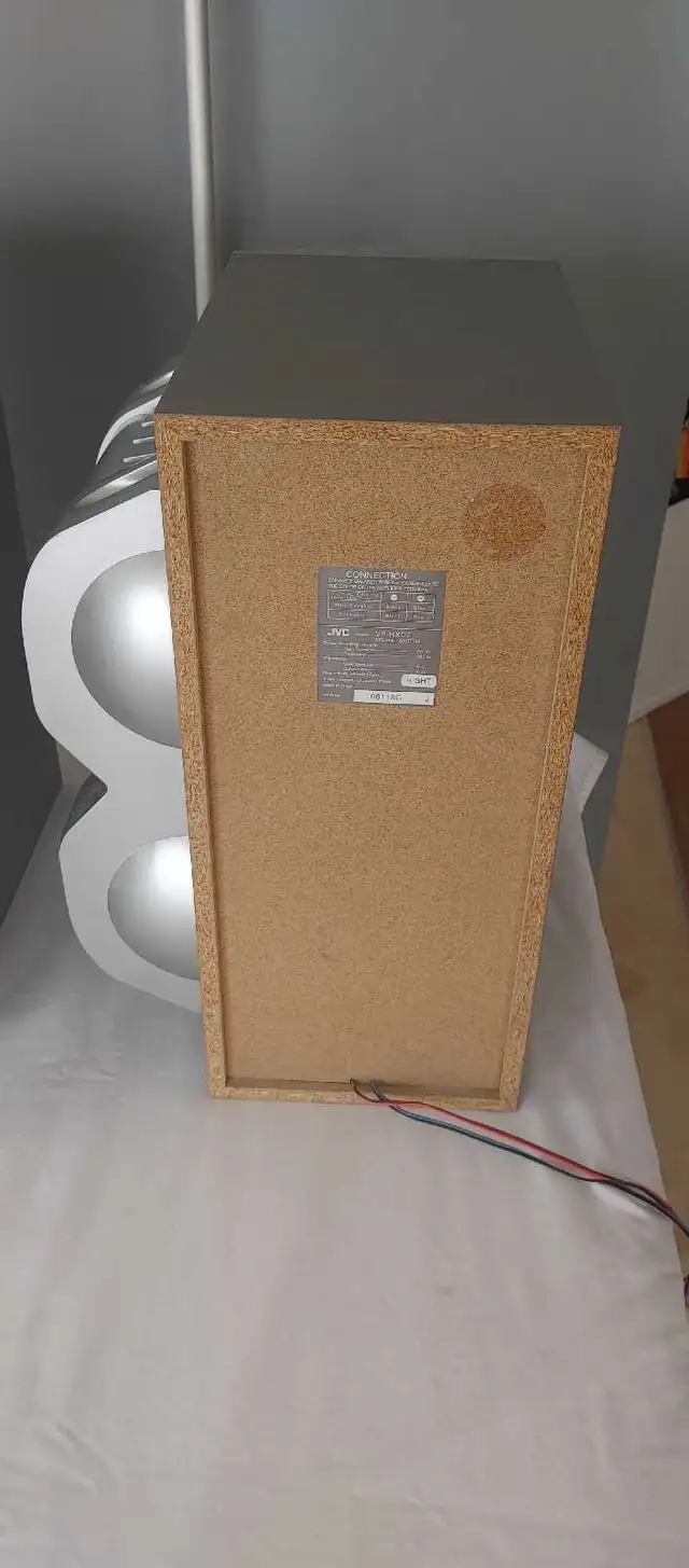 JVC SP-HXD7 Speaker System. in Speakers in Calgary - Image 6