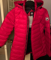 BRAND NEW Womens Canada Goose camp hooded jacket