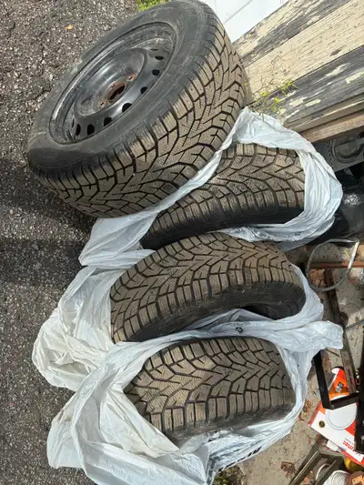 Almost brand new Used for about 5000km over the last 2 winter driving around ottawa 215/60R16 genera...