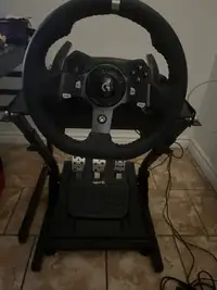 Logitech wheel G920 with stand 