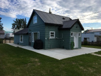House for sale in Entwisle, Alberta  renniegreenwood@yahoo.ca
