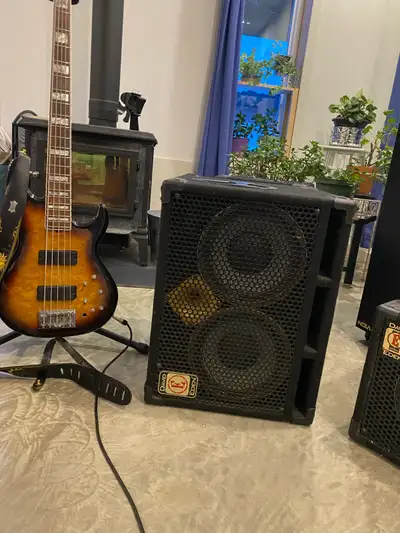 Eden 210 XST bass cabinet 8 ohms, View more