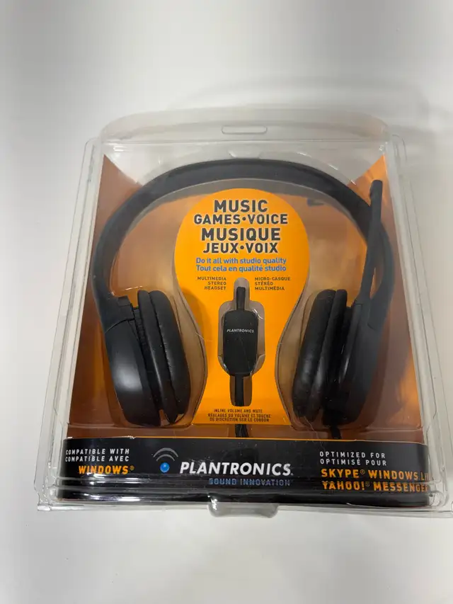 Plantronics Audio 355 Stereo Headset . Brand new in unopened box in Headphones in Mississauga / Peel Region - Image 3