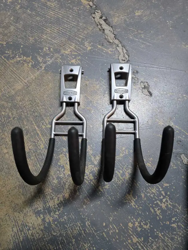 Rubbermaid fasttrack organization system in Storage & Organization in St. Albert - Image 6