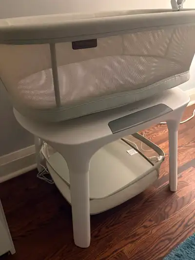 Uppababy Soma Smart Bassinet, View more