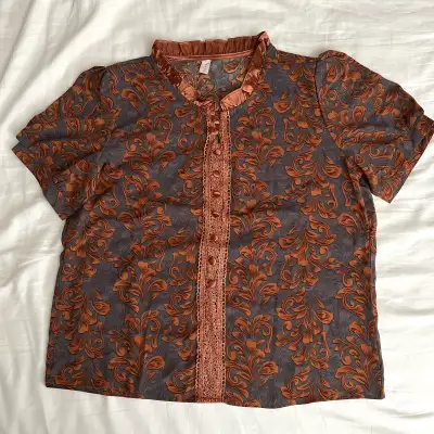 Brand New Woman’s Blouse ( Fit Size L), View more