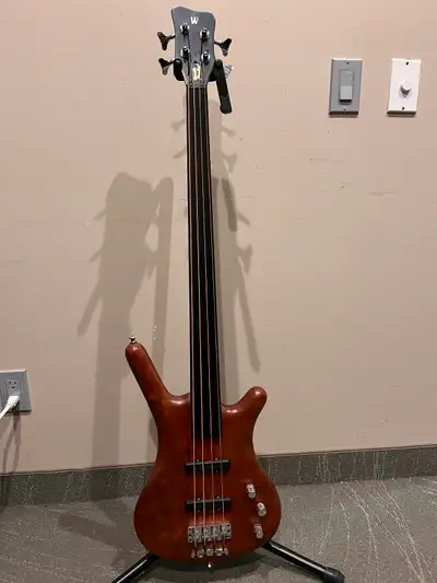 Warwick Corvette Fretless, View more