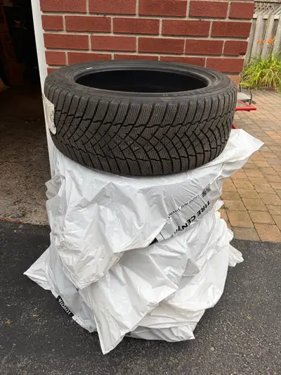 Selling a set of 4 MotoMaster Winter Edge II winter tires in excellent condition. Details: * Size: 2...