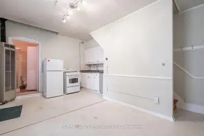 1 bed 1 bath full independent house