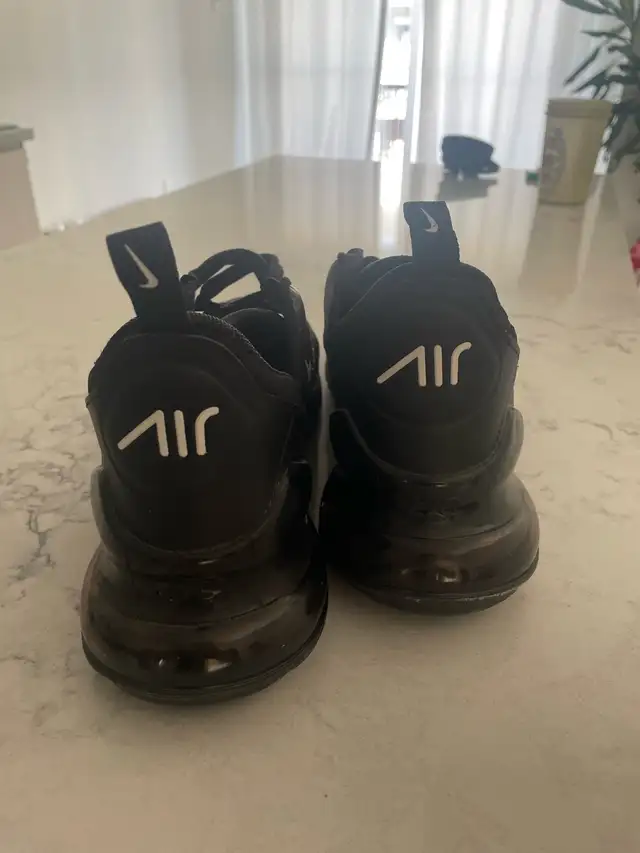 Nike shoes size 11 in Men's Shoes in Hamilton - Image 4