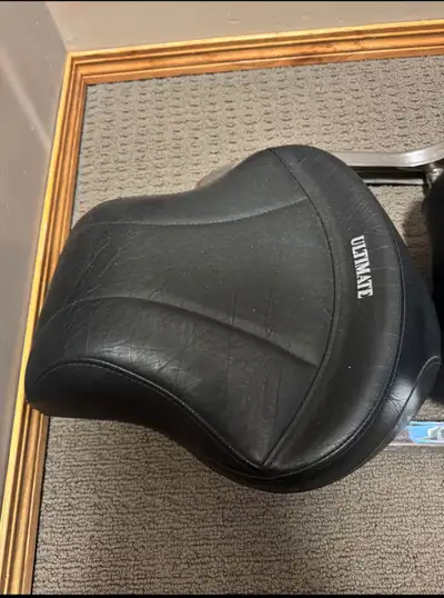 Package comes complete, seat(Ultimate) , factory seat support and motorcycle cover. All in great con...