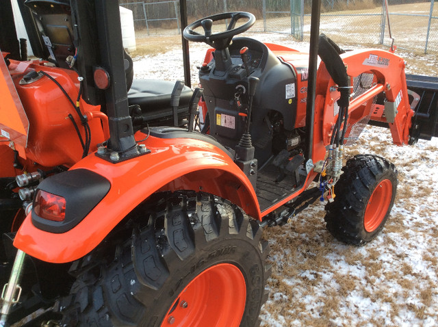 2021 Kioti CX2510 HST tractor dans Équipement agricole  à Comté de Strathcona - Image 4