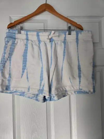New, Women's Shorts, XL, View more
