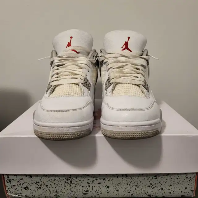 Jordan 4 White Oreo in Men's Shoes in Oshawa / Durham Region - Image 6