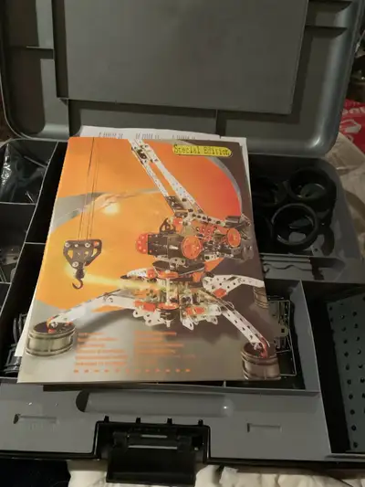 Unleash your inner engineer with this used Meccano Special Edition set, perfect for building intrica...