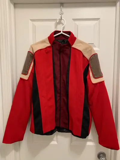 Sonic the Hedgehog movie Dr. Robotnik replica jacket. Size is medium. In Like new condition.