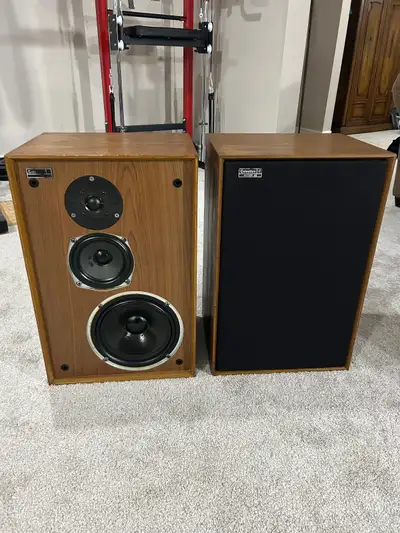 Beautiful pair of Ditton 22’s amazing sound in a compact design in great shape considering the age,...
