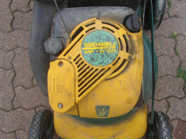 Yardman 6HP Lawnmower 21"cut in Lawnmowers & Leaf Blowers in Sudbury - Image 2