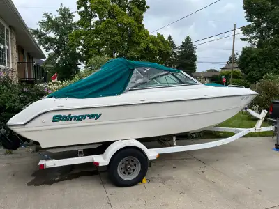 Nice 19.5 foot Bowrider for sale. Great boat for lakes. Very good condition and has been well taken...