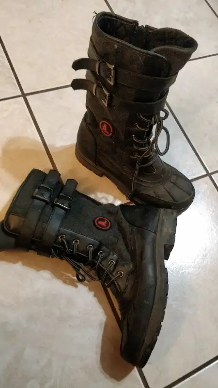 ALDO women winter boots in Women's - Shoes in Edmonton - Image 2
