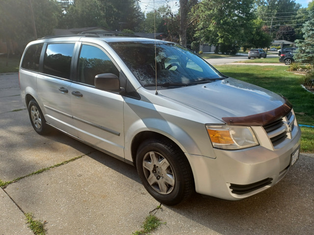 2010 Dodge Grand Caravan SE Stow N'Go 145K km/2 Owners/Safetied in Cars & Trucks in Windsor Region - Image 3