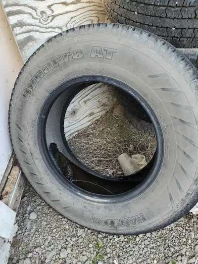 5 tires 235/75/R17 came off F-150 Ford pickup pretty decent condition