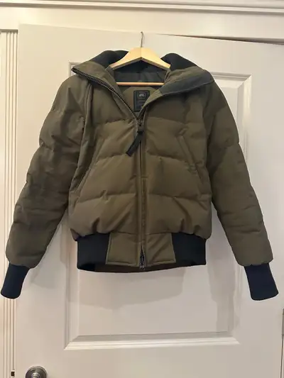 Canada Goose Black Label Savona Bomber Ladies S - Military Green, View more