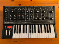 Moog Grandmother semi modular analog synth Dark edition