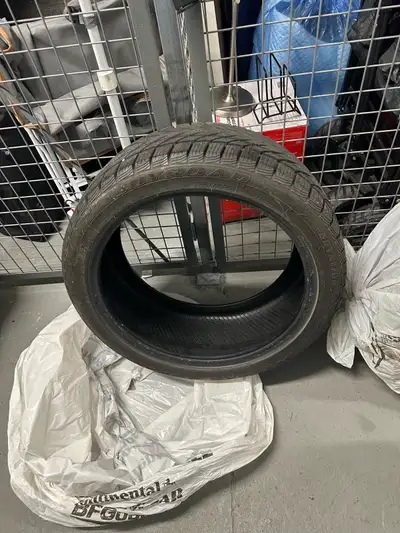 Selling 1 Joyroad winter tire, size 235/40R18 (95V XL). Bought it brand new and used it for about 5...
