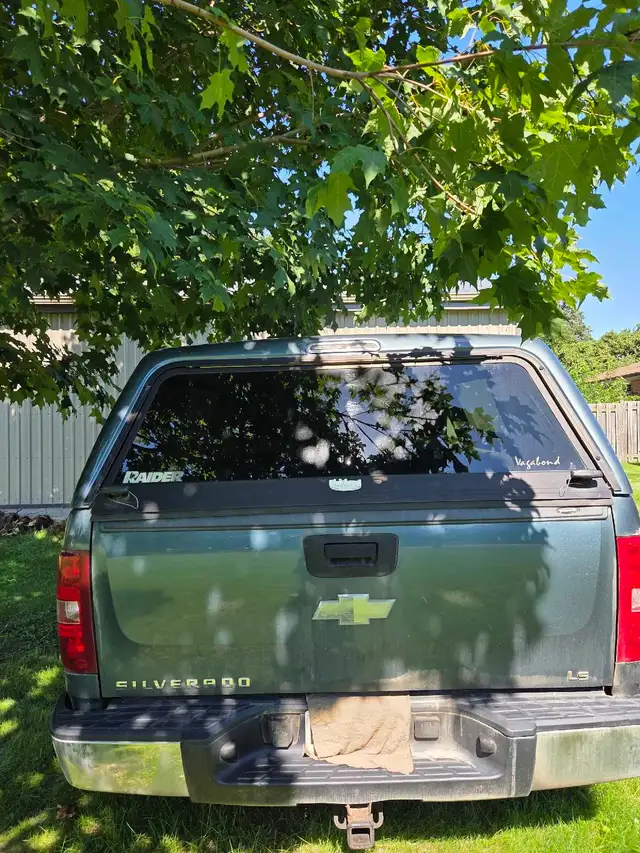 silverado LT truck topper | Other Parts & Accessories | Chatham-Kent ...