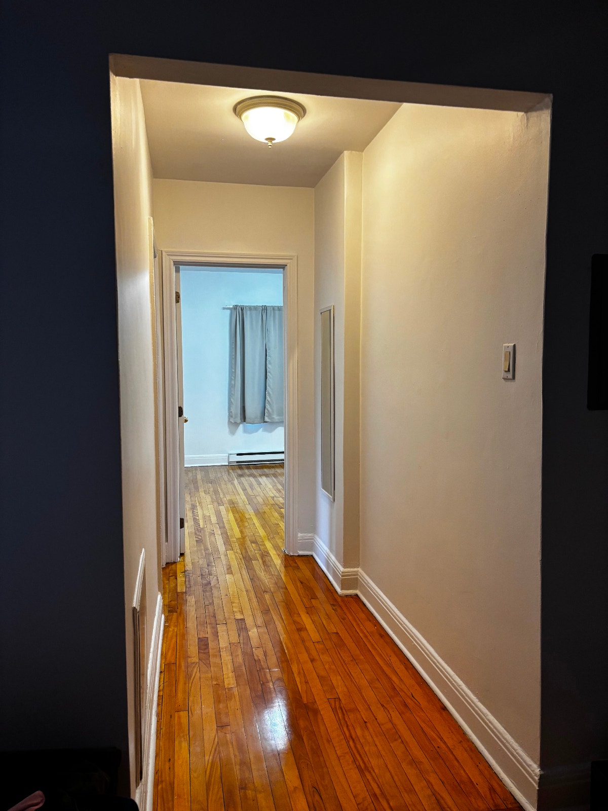 3 1/2 for Lease Transfer – Cession de bail – Near HEC & Udem — photo 1