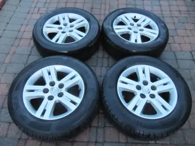 Up for sale is a Dodge Caravan/Chrysler Town & Country set of four Aluminum Rims on Motomaster Hydra...