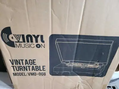 Vinyl Music On Vintage Turntable VMO-008, View more