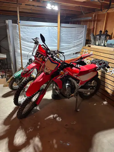 2022 Honda 300 street legal bike. Starts and runs great has a Yoshi exhaust and few other small add...