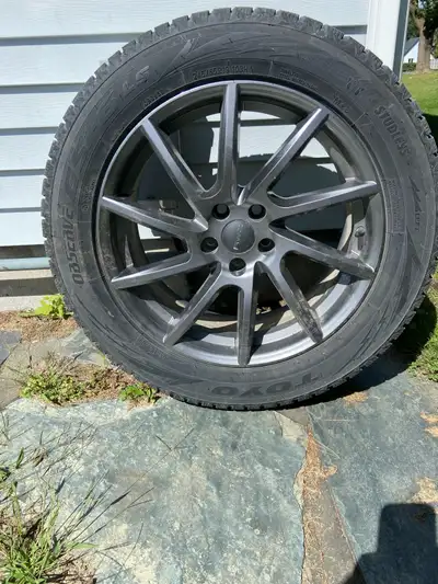 4 winter tires and rims were on Highlander 2021 size 245-55-R19 103h Toyo Observe GS-6 LS