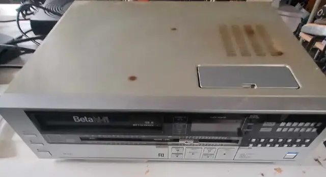 Sears Betamax in Stereo Systems & Home Theatre in Brockville - Image 2