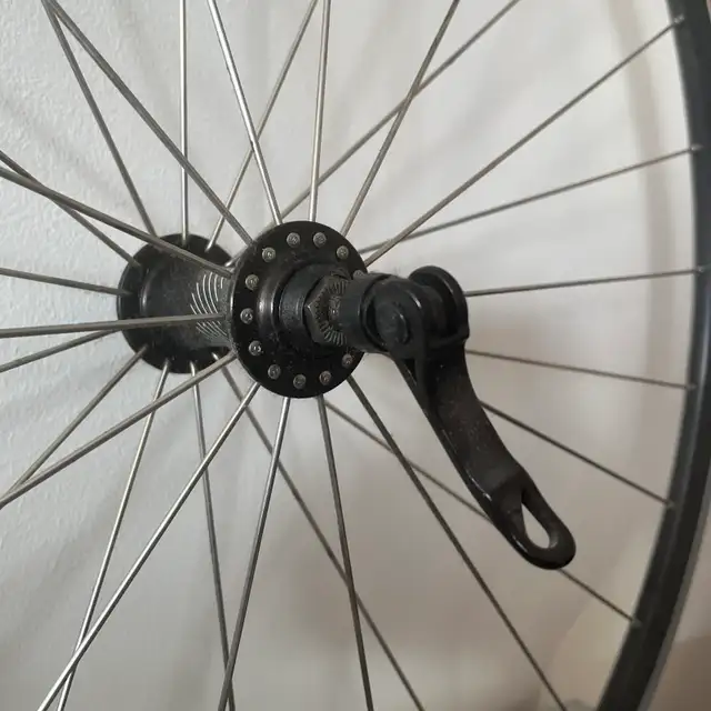 8  Speed wheelset in Frames & Parts in City of Toronto - Image 5