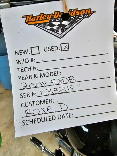 Bought new, 3000 km a lot of aftermarket, lowing kit, alarm, highway pegs, quick release- windshield...