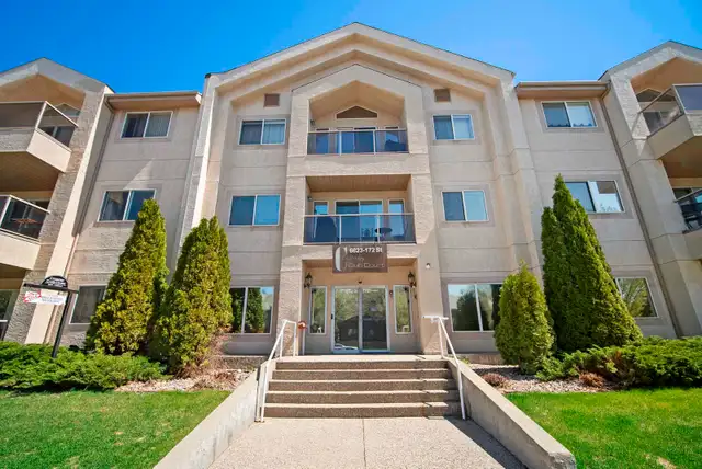 2 Bedroom and Den Condo Apartment for Rent Lease - West Edmonton