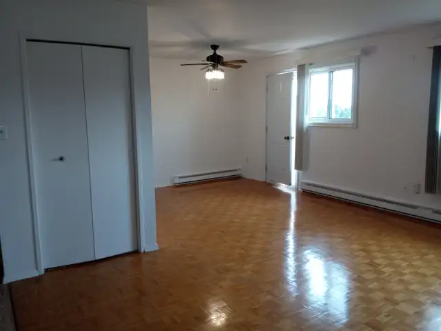 2 Bedroom apartment for Rent with balcony. South End in Long Term Rentals in Sudbury - Image 2