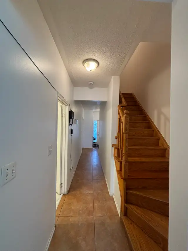 YORK UNIVERSITY VILLAGE - 2 rooms *Female students only* in Room Rentals & Roommates in City of Toronto - Image 10