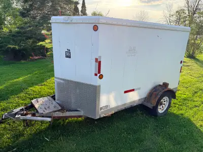 Small trailer in nice shape. Trailer was from Alberta in 2019. I have the ownership. Heavy little tr...
