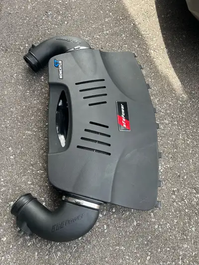Selling like new The aFe Momentum ST Cold Air Intake (Part #50-40045) for the 2015–2019 BMW X5M (F85...