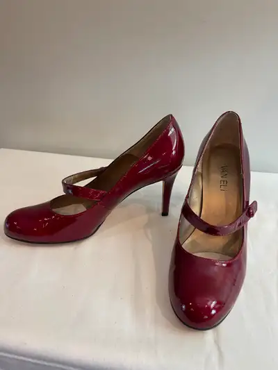 Vaneli Ladies Holiday Dress Shoes Red Size 7, View more