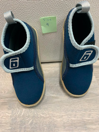 KIDS SIZE 9 WATER SHOES  (Think!! WINTER VACATION)
