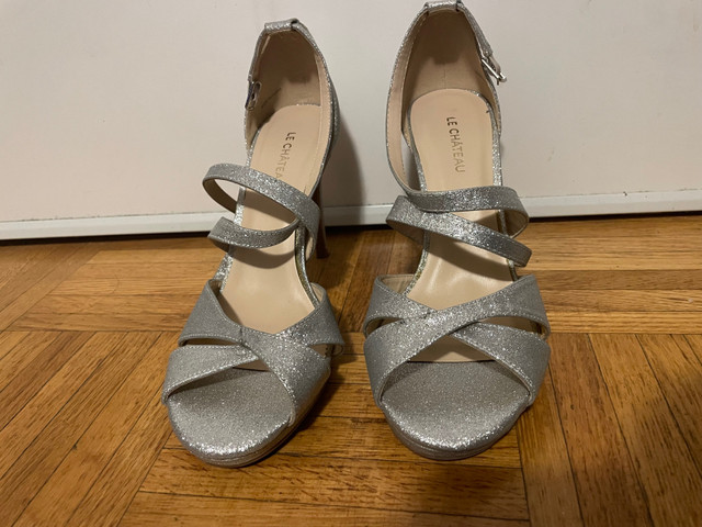 Le Chateau Silver Sparkly Sequin Heels (Size 39) in Women's - Shoes in Mississauga / Peel Region