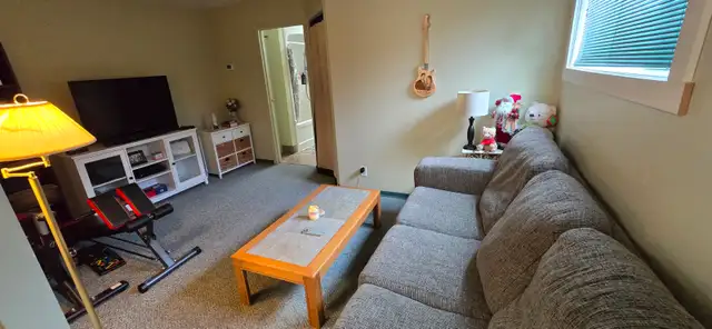 Downtown 1 BR furnished, utilities incl. Near Black st stairs in Long Term Rentals in Whitehorse - Image 6