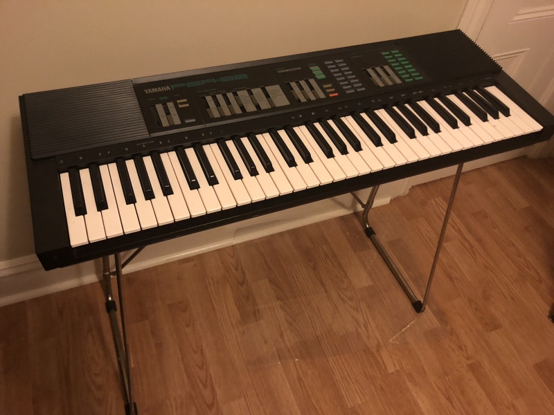 Yamaha piano keyboard PSA32 Pianos & Keyboards Ottawa Kijiji