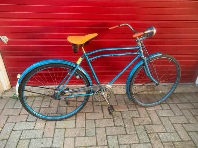 Bicycles and snowblowers for sale July 11  385 Dunvegan Drive. in Other in Kitchener / Waterloo - Image 3