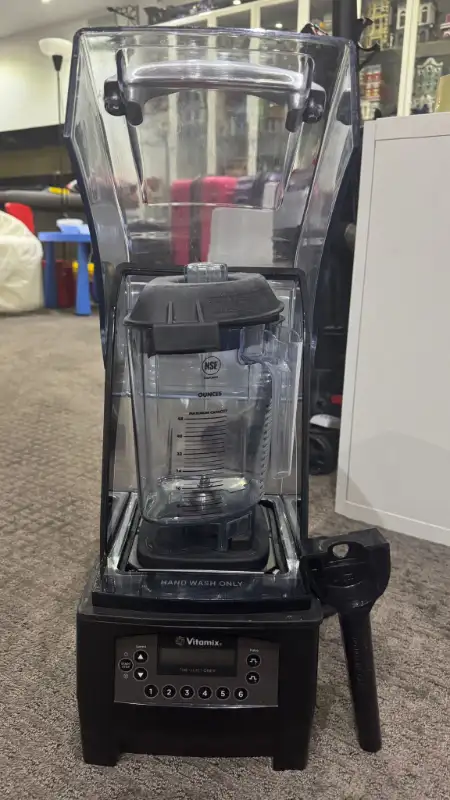 The Quiet One. Vitamix Commercial Quality Blender. in Industrial Kitchen Supplies in Markham / York Region - Image 5
